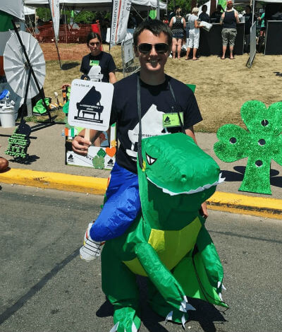 A conservatory student at a St. Patricks Day fundraiser